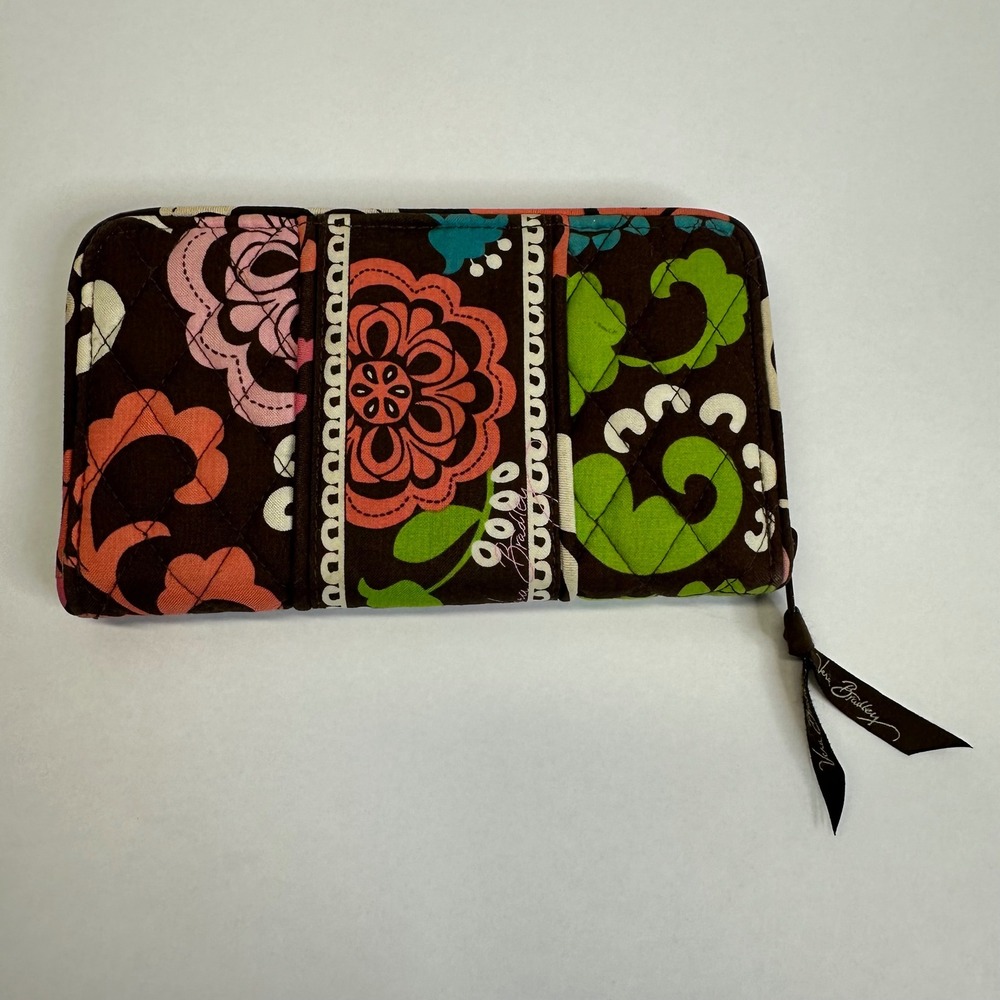 Vera Bradley Lola Floral Quilted Cotton Zip Around Accordion Wallet Brown